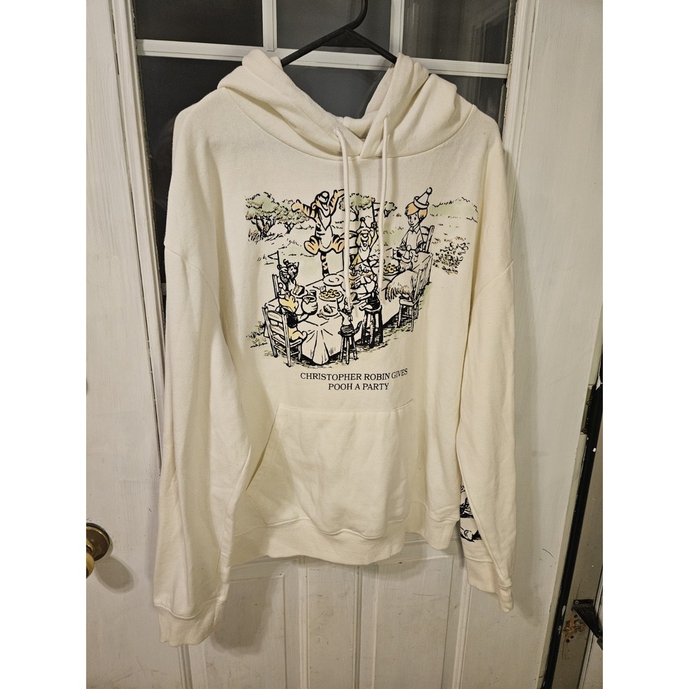 Disney Winnie The Pooh XL Hoodie Christopher Robins Birthday Party Egret Cream
